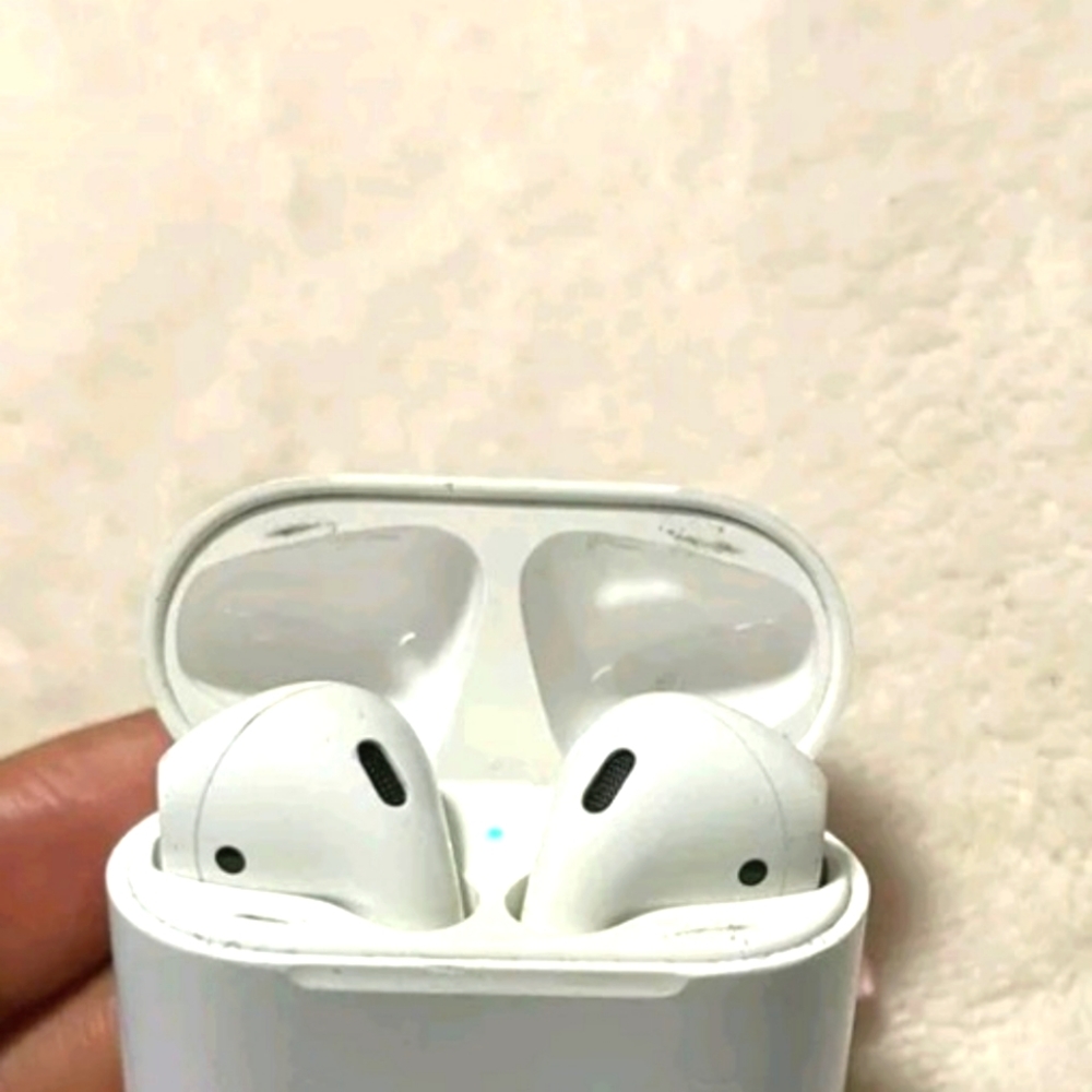 Airpods first generation